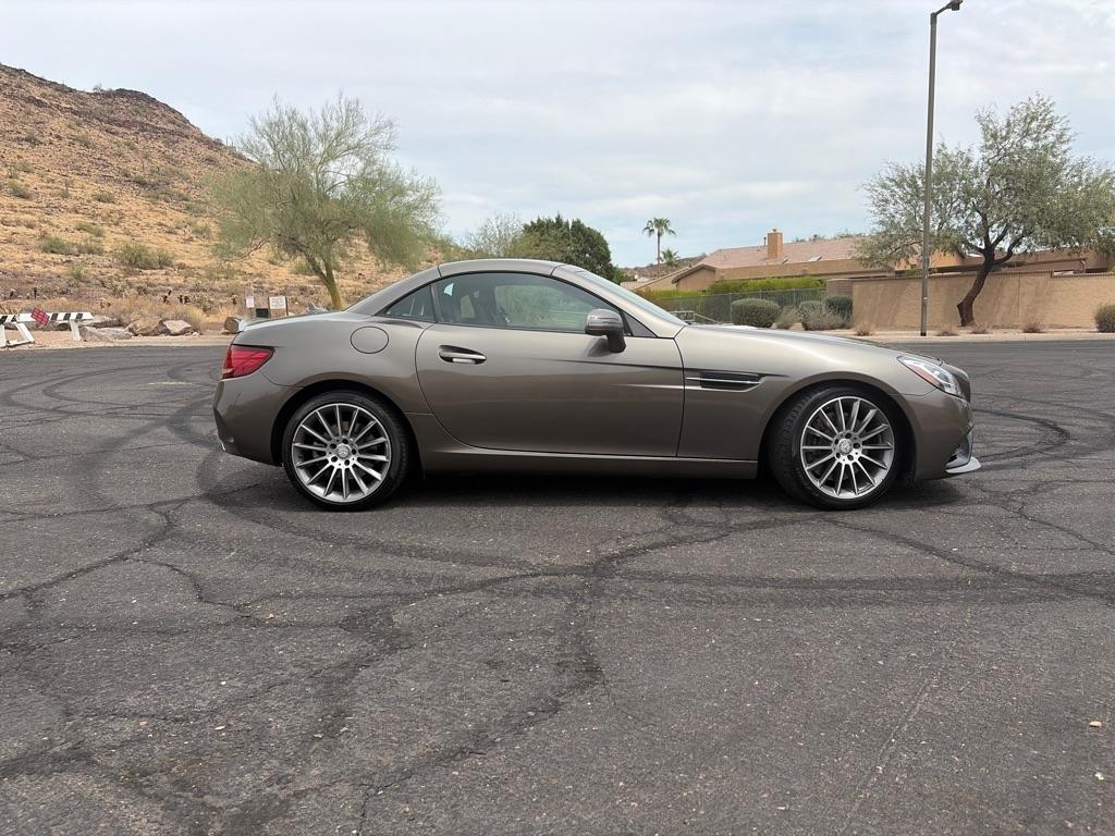 Mercedes-Benz SLC Class SLC300  2017