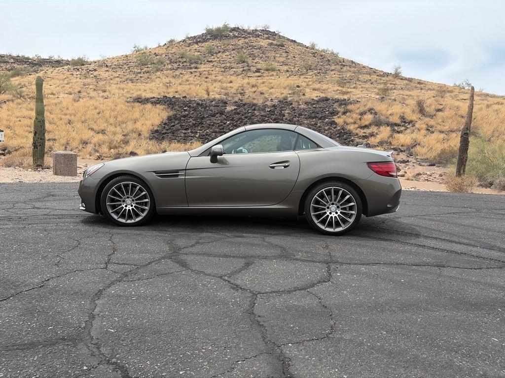 Mercedes-Benz SLC Class SLC300  2017
