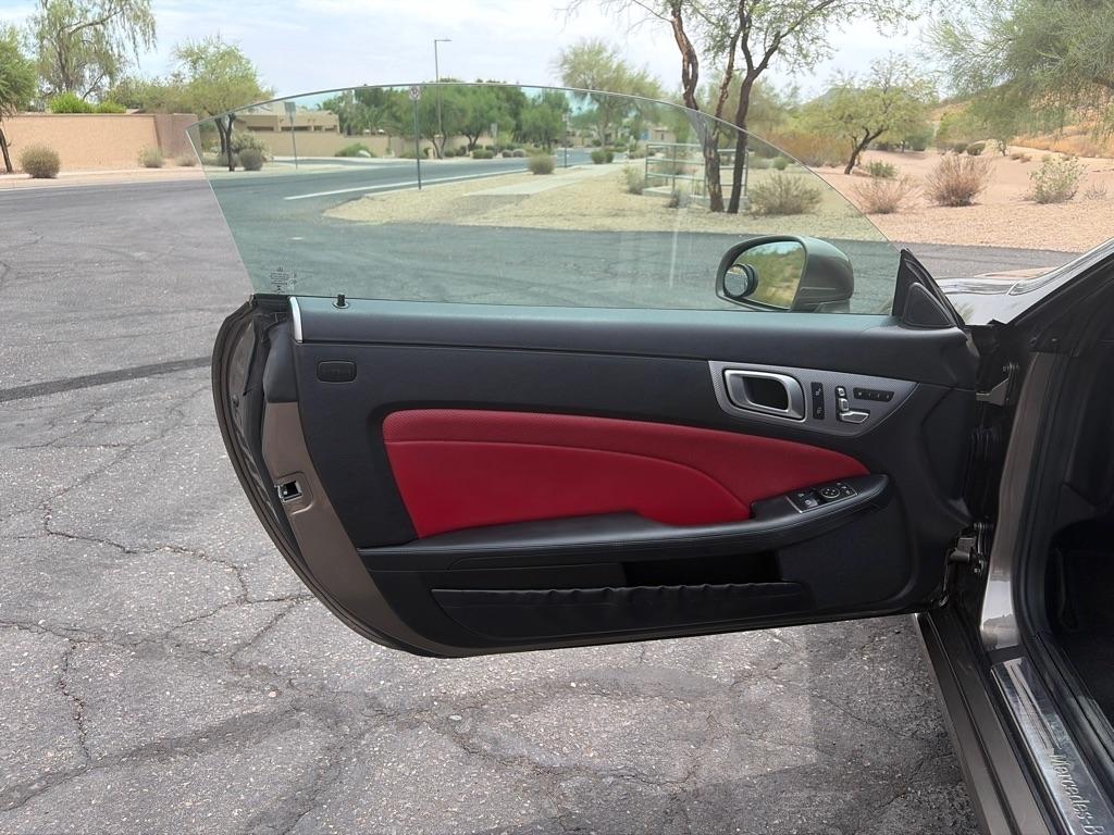 Mercedes-Benz SLC Class SLC300  2017
