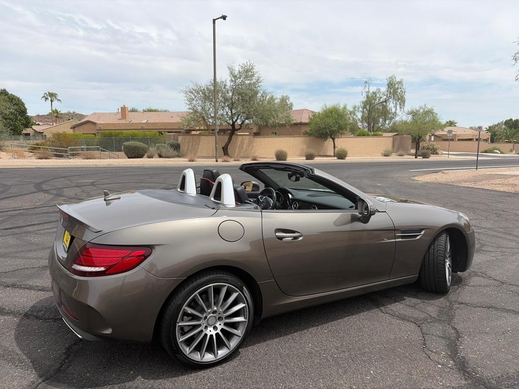 Mercedes-Benz SLC Class SLC300  2017