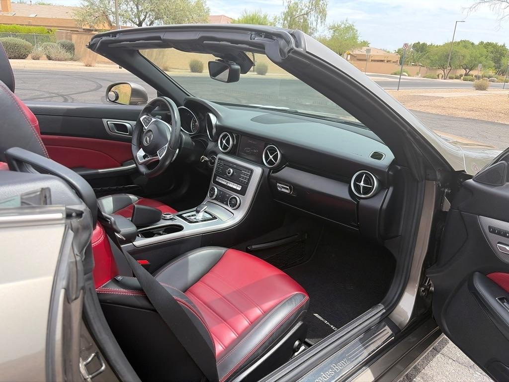 Mercedes-Benz SLC Class SLC300  2017