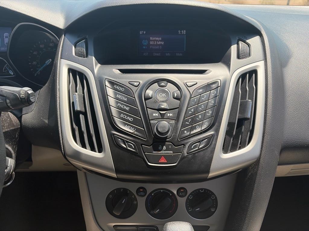 Ford Focus SE Hatch 2014
