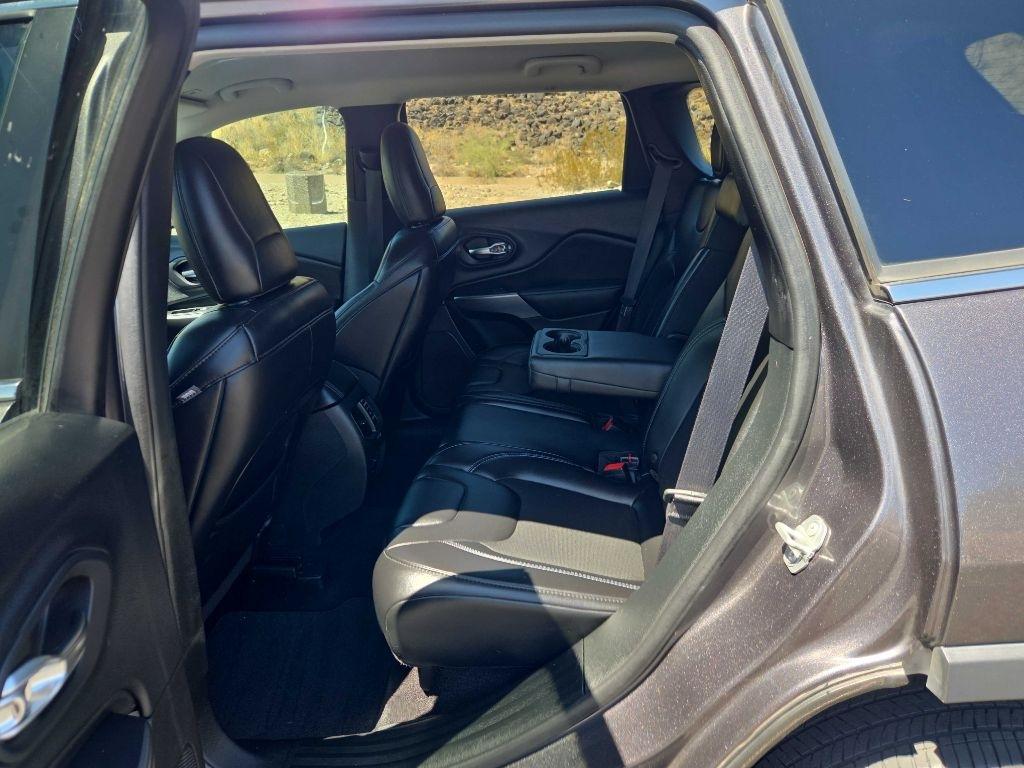 Jeep Cherokee Latitude Plus FWD 2019