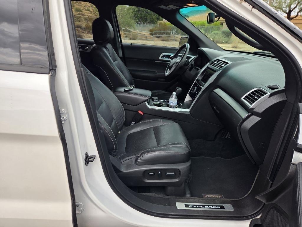 Ford Explorer Sport 4WD 2015