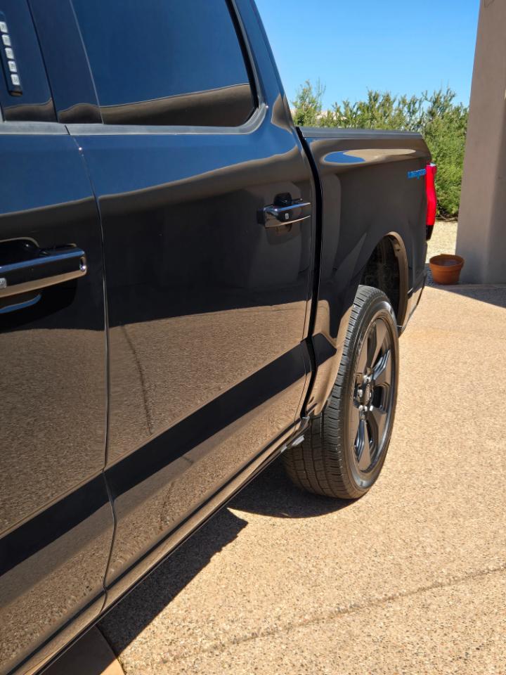 Ford F-150 Lightning Platinum 2024