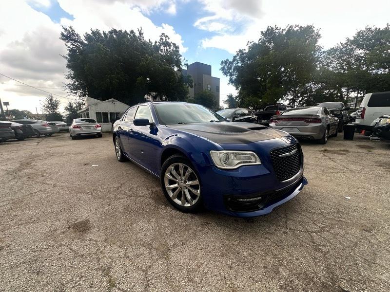 Chrysler 300 TOURIN  2018