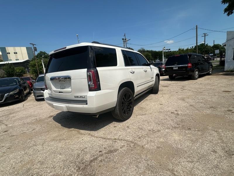 GMC Yukon Denali 4WD 2017
