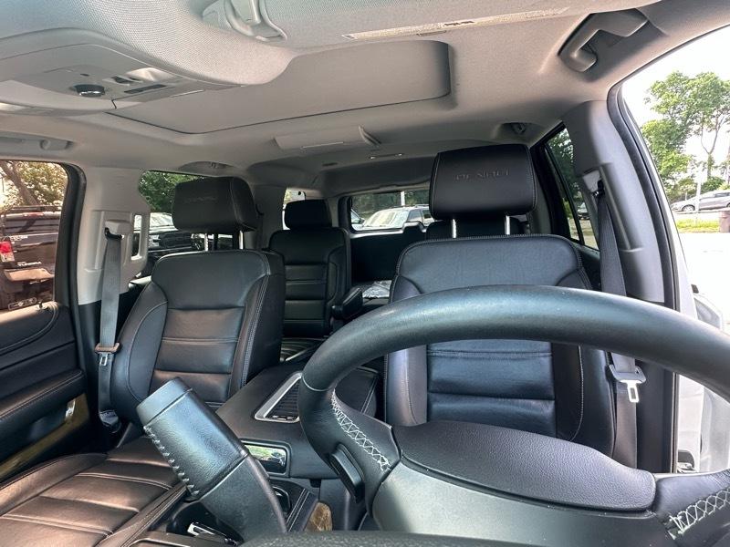 GMC Yukon Denali 4WD 2017