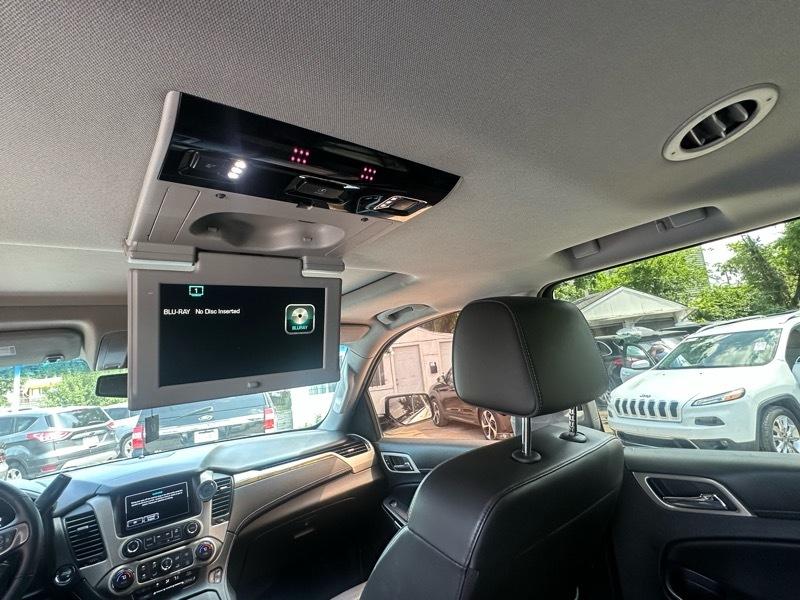 GMC Yukon Denali 4WD 2017