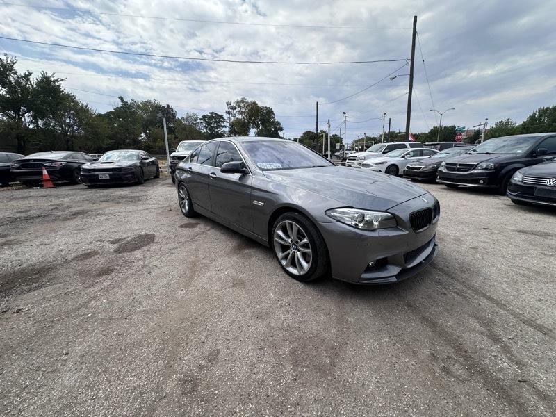 BMW 535i Base 2016
