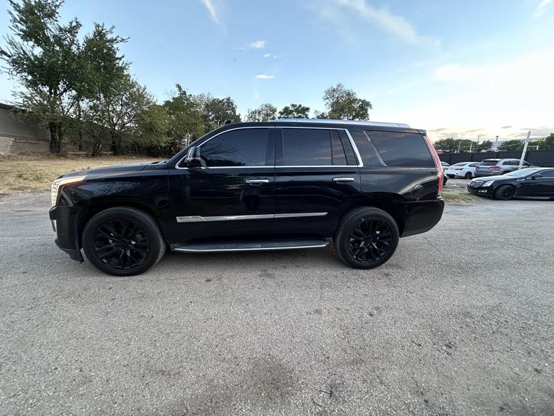 Cadillac Escalade 4WD 4dr Luxury 2017