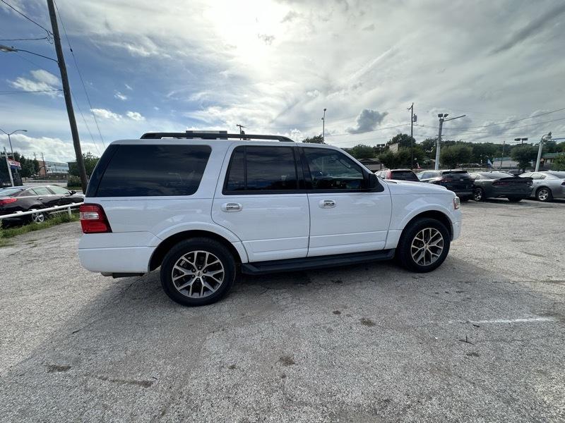 Ford Expedition XLT 2WD 2017