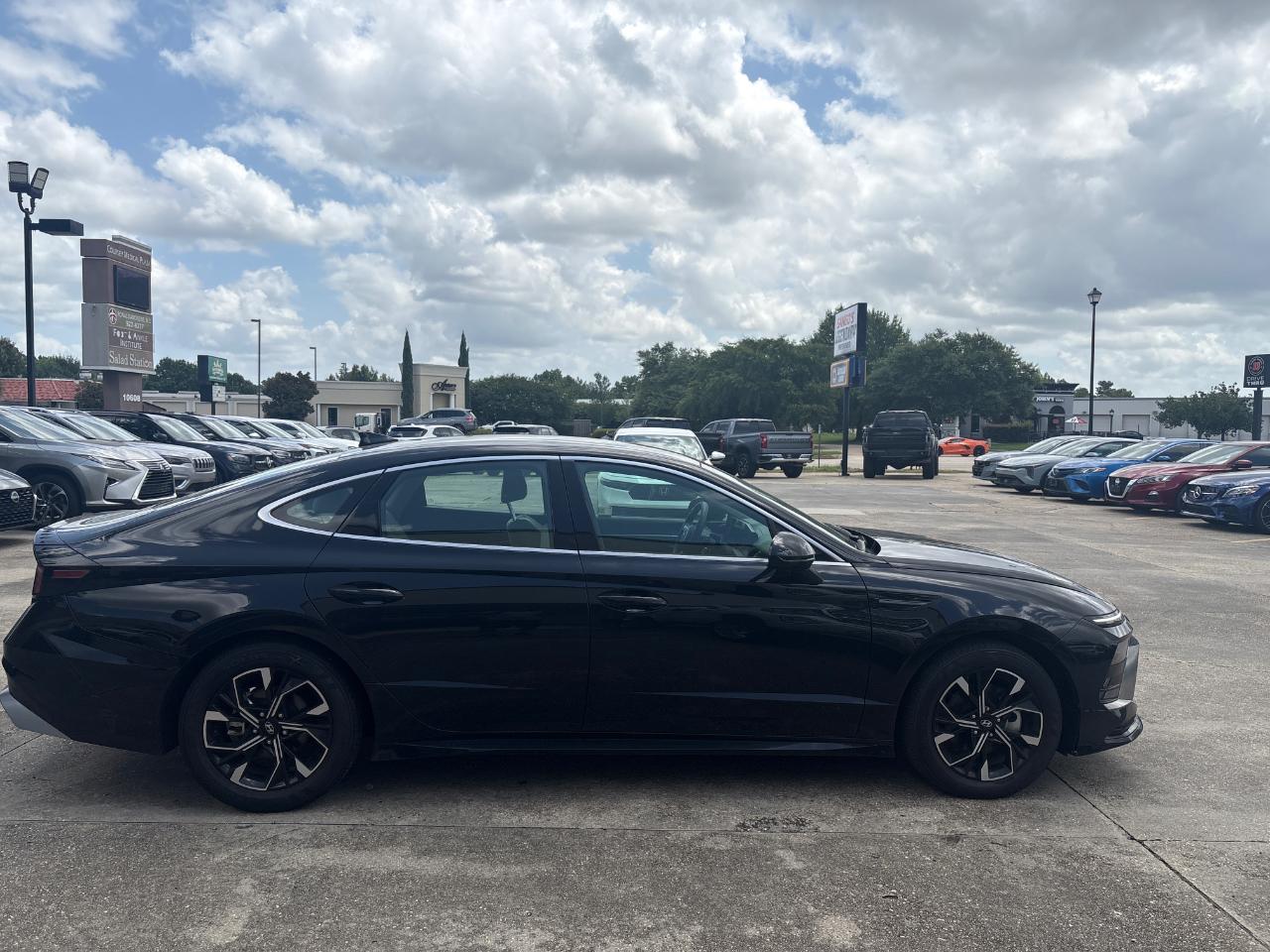 Hyundai Sonata SEL 2025