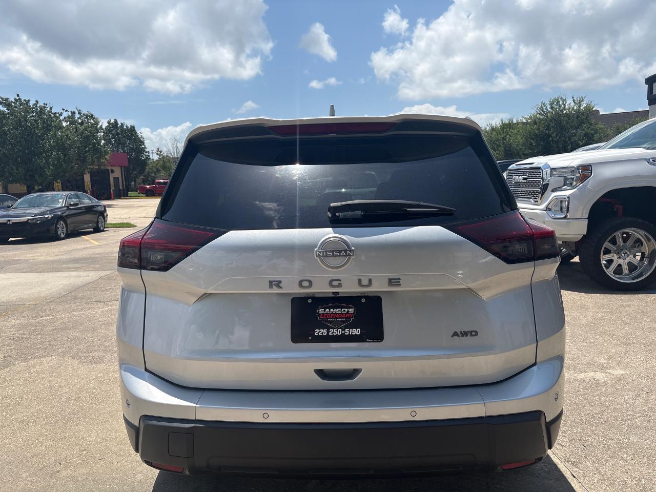 Nissan Rogue SV AWD 2025