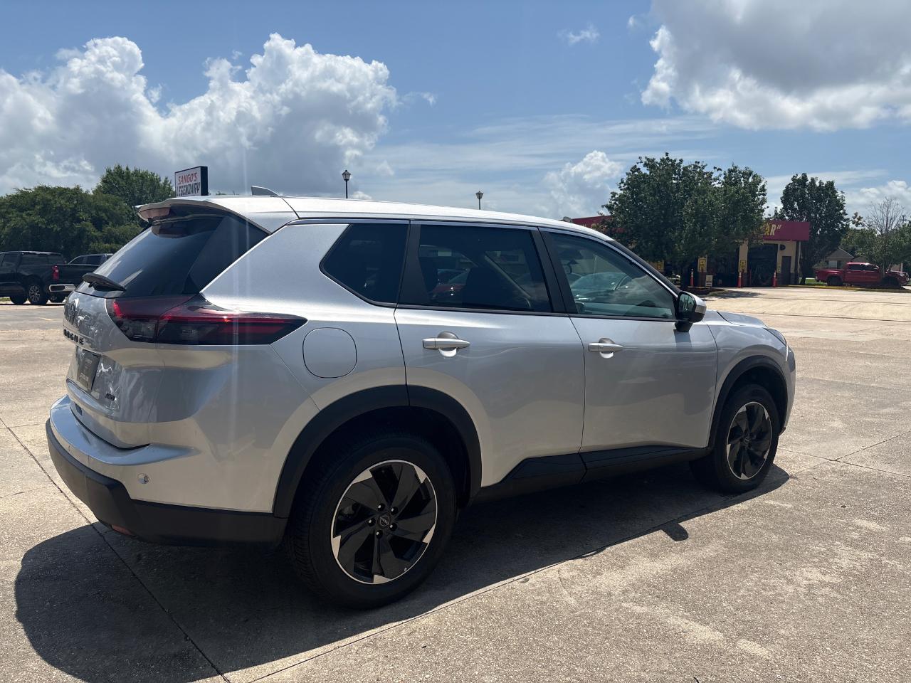 Nissan Rogue SV AWD 2025