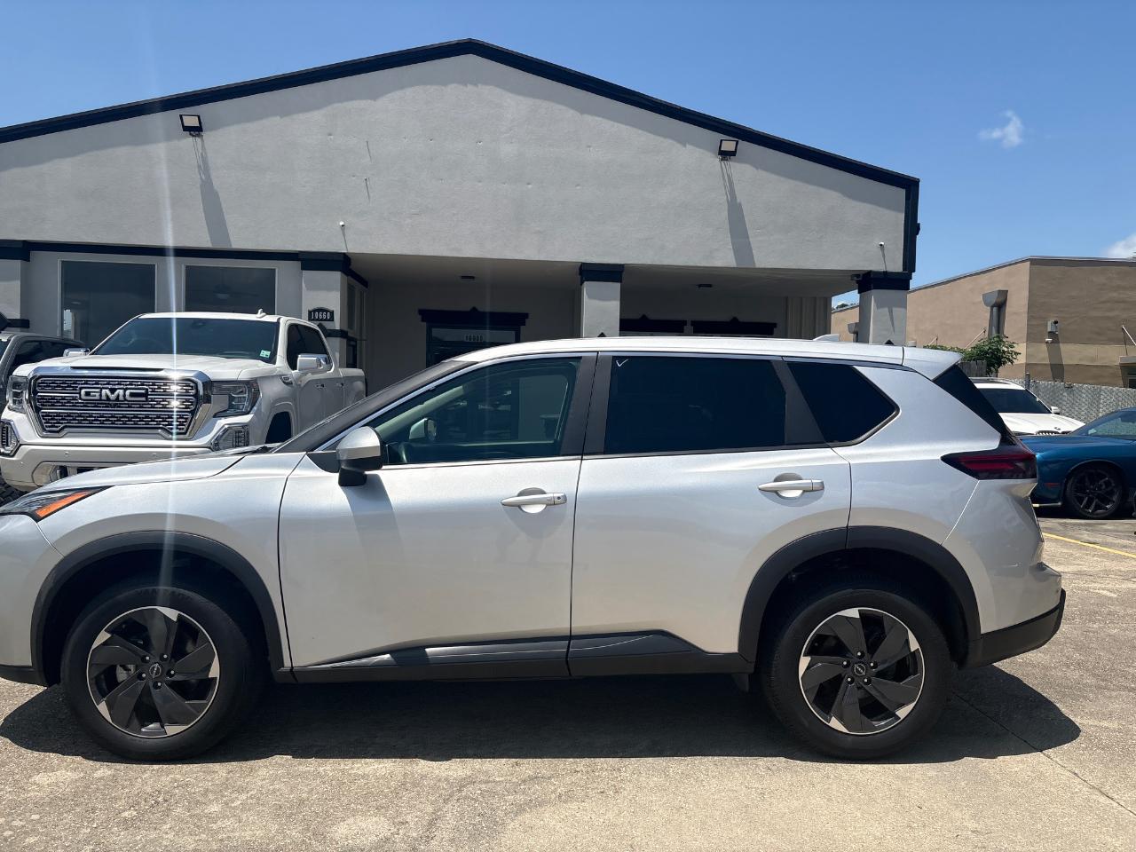 Nissan Rogue SV AWD 2025