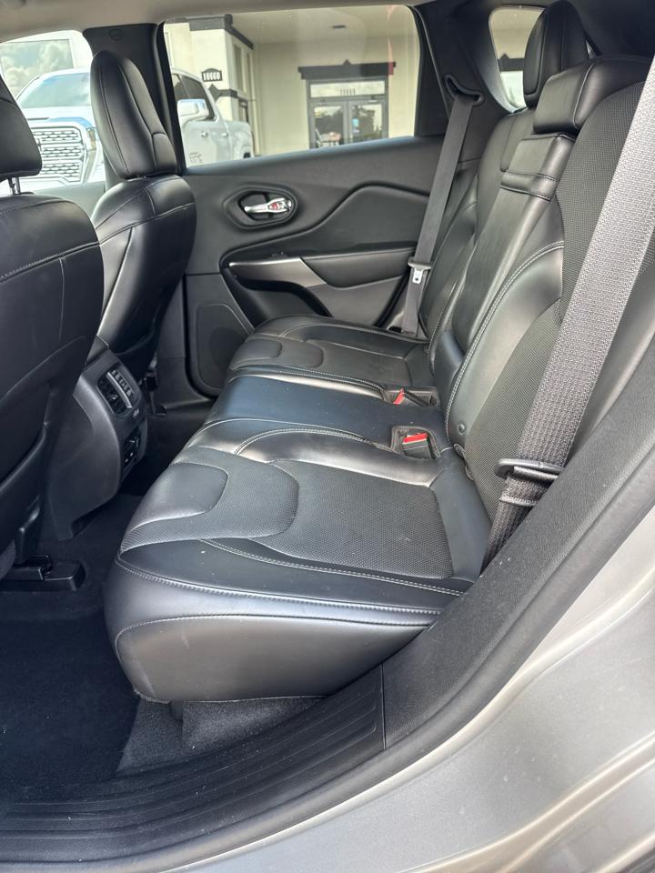 Jeep Cherokee Limited FWD 2019
