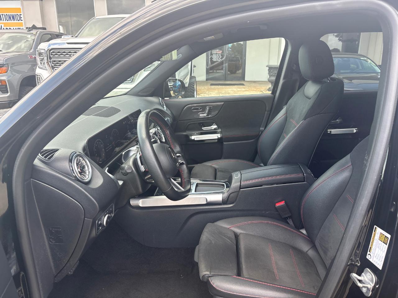 Mercedes-Benz GLB-Class GLB 250 2024