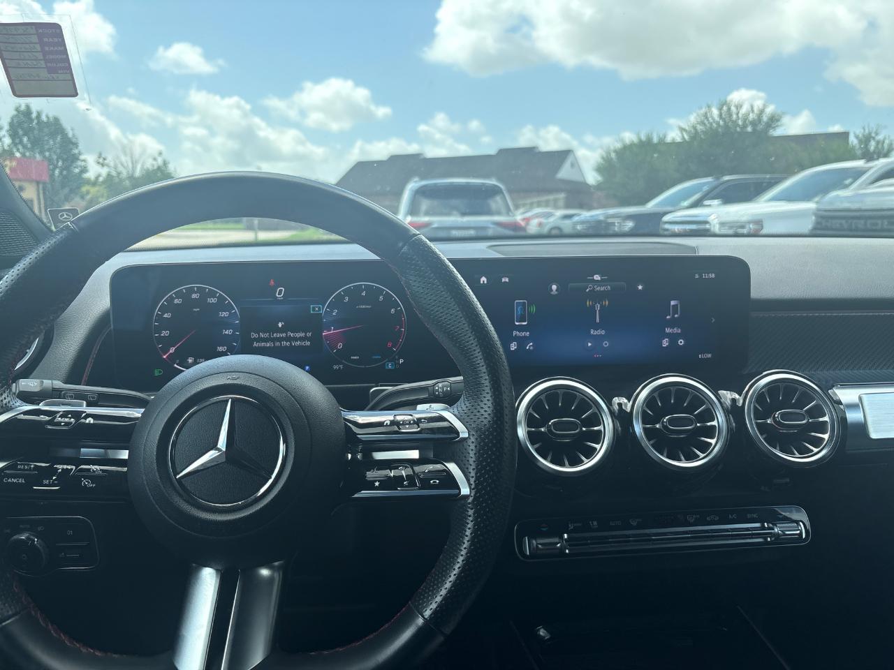 Mercedes-Benz GLB-Class GLB 250 2024