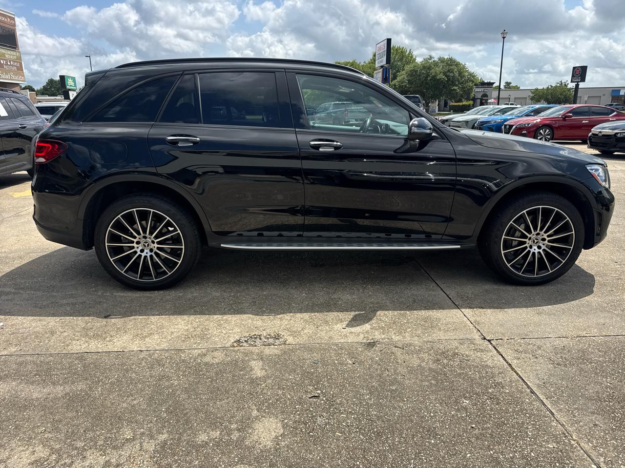 Mercedes-Benz GLC-Class GLC300 2022