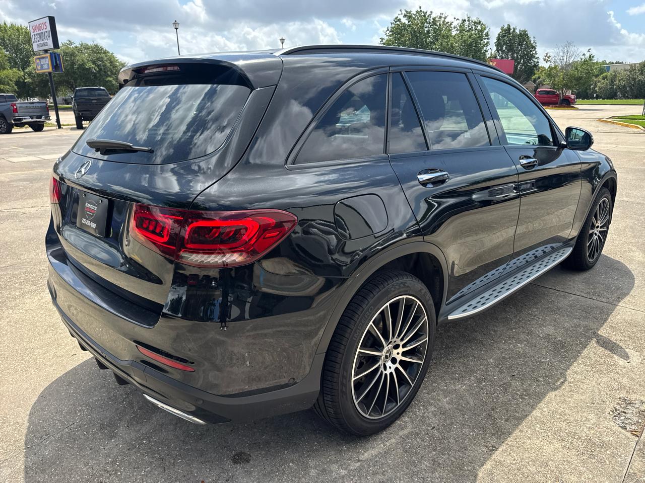 Mercedes-Benz GLC-Class GLC300 2022