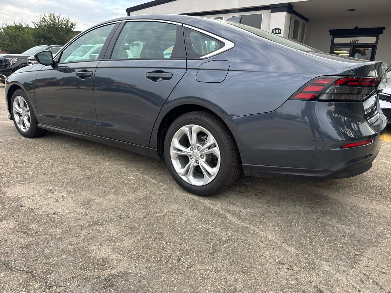 Honda Accord LX 2025