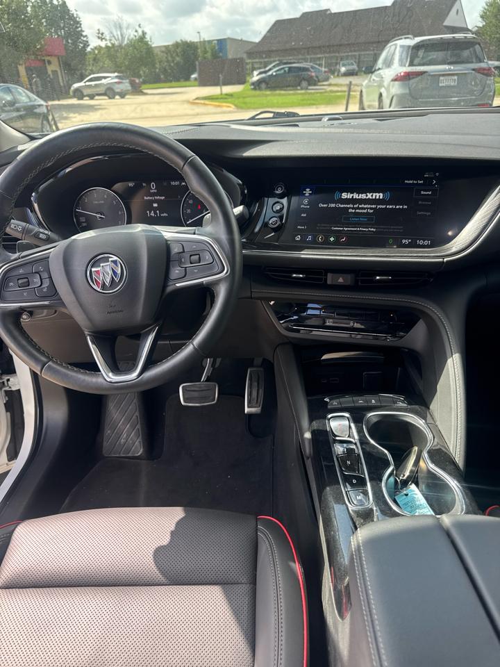 Buick Envision Essense 2023
