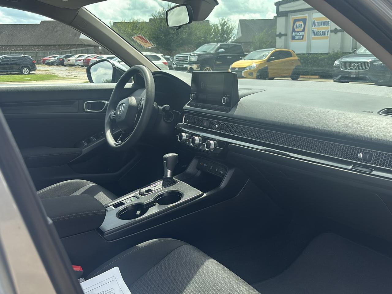Honda Civic LX Sedan CVT 2025