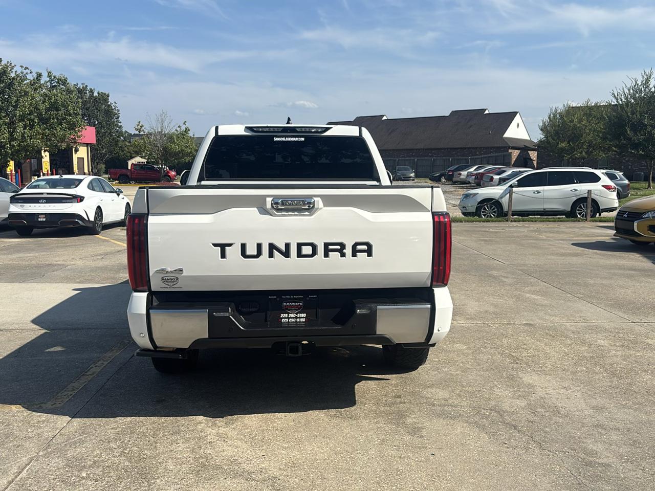 Toyota Tundra Limited CrewMax 4WD Hybrid 2024