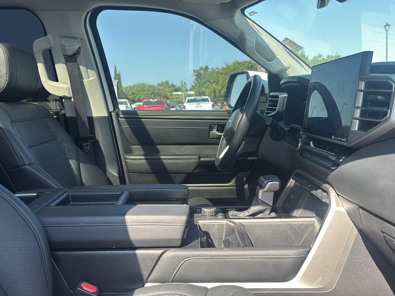 Toyota Tundra Limited CrewMax 4WD Hybrid 2024