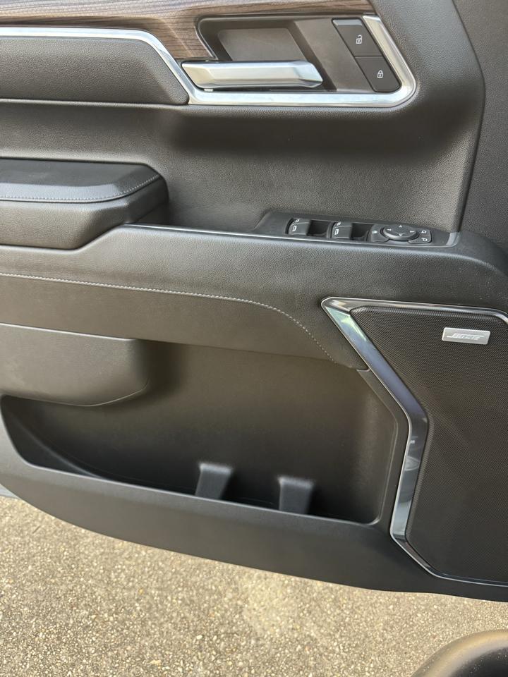 Chevrolet Silverado 1500 RST Crew Cab 4WD 2024