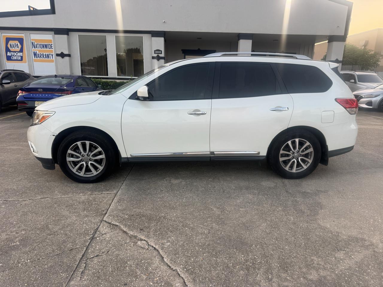 Nissan Pathfinder  2015