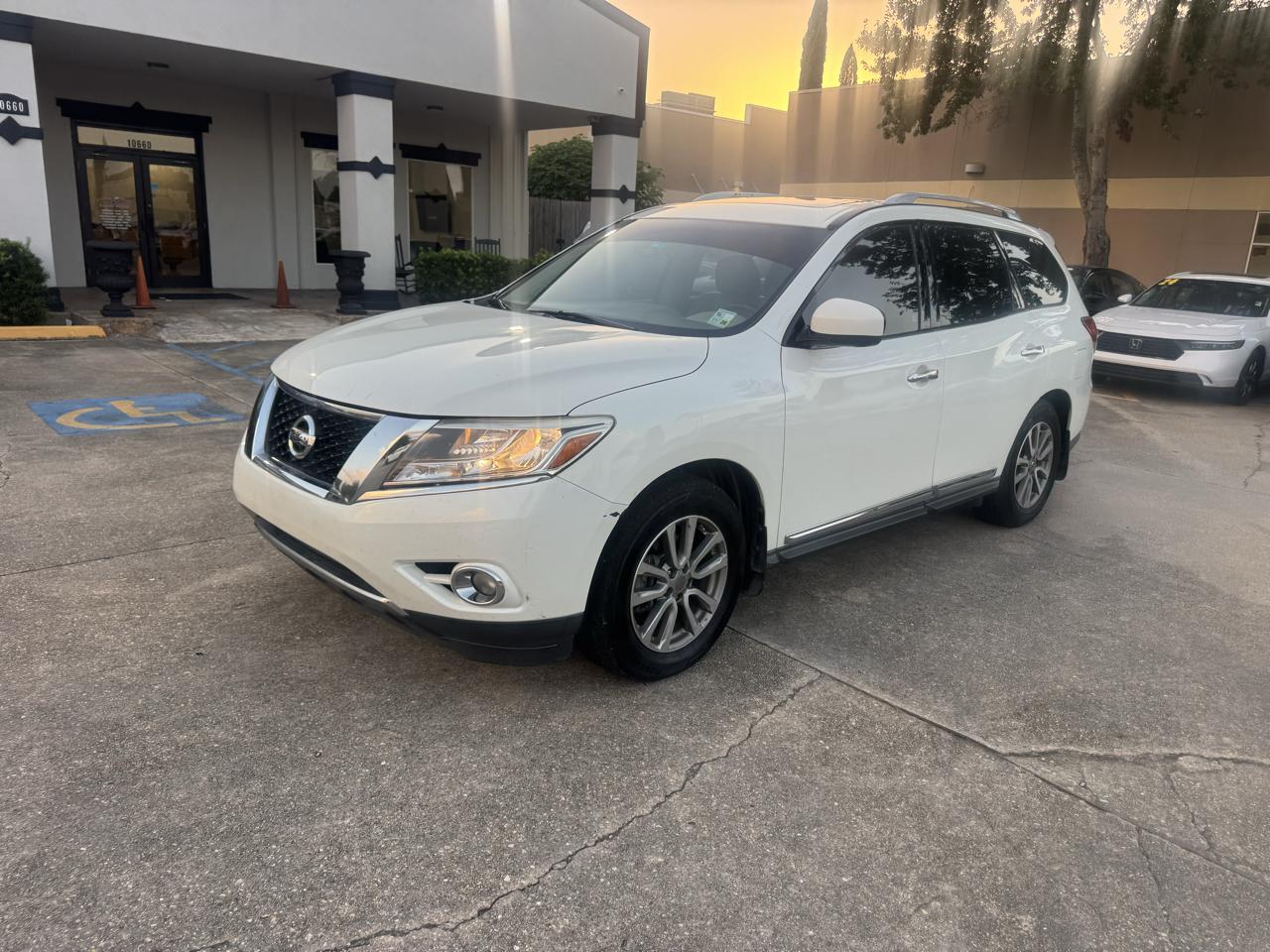 Nissan Pathfinder  2015