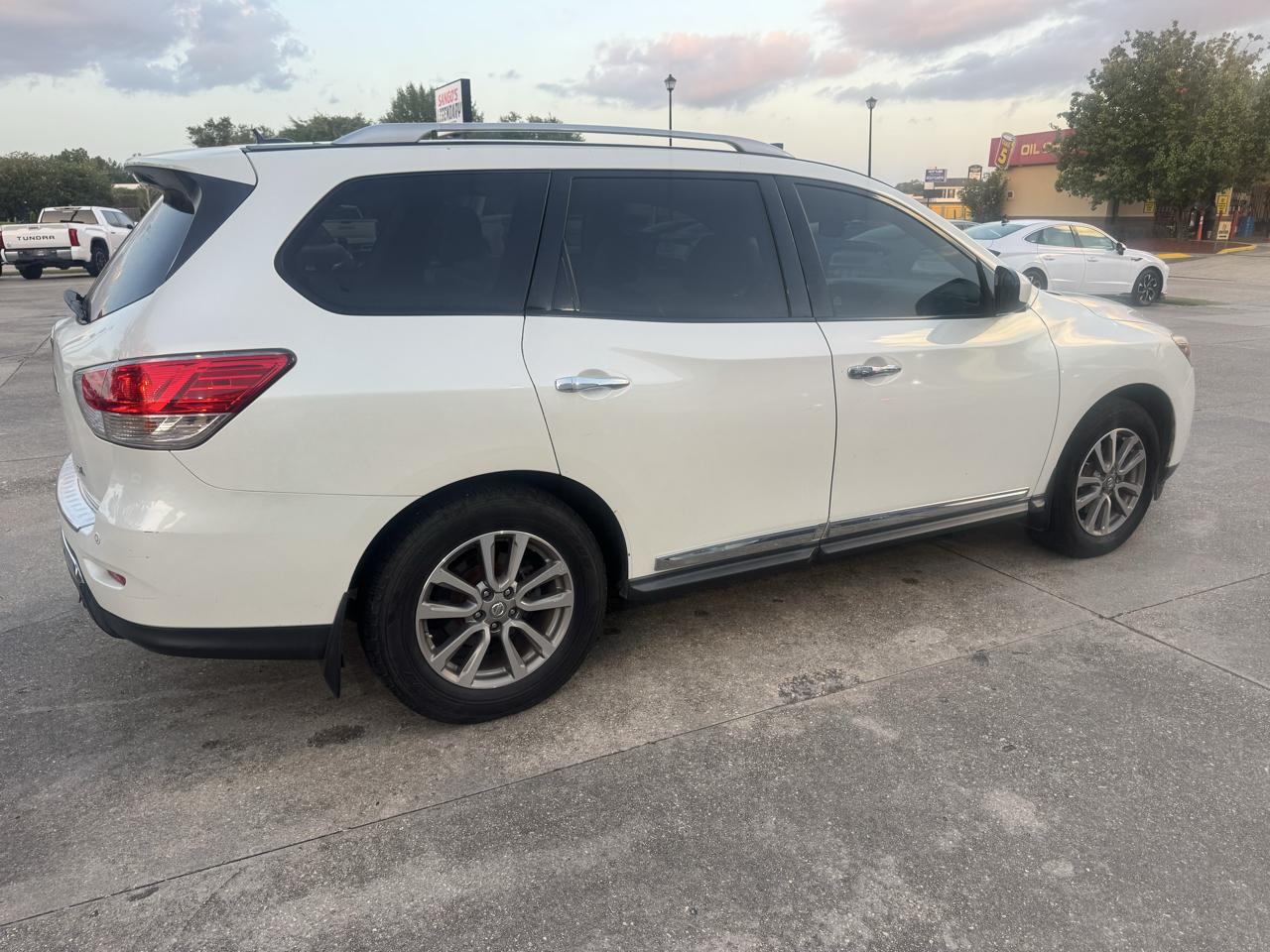 Nissan Pathfinder  2015
