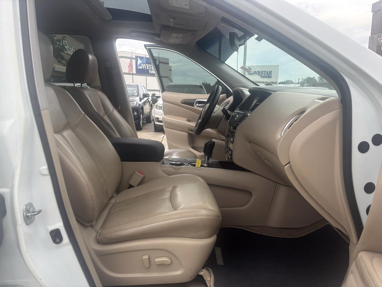 Nissan Pathfinder  2015