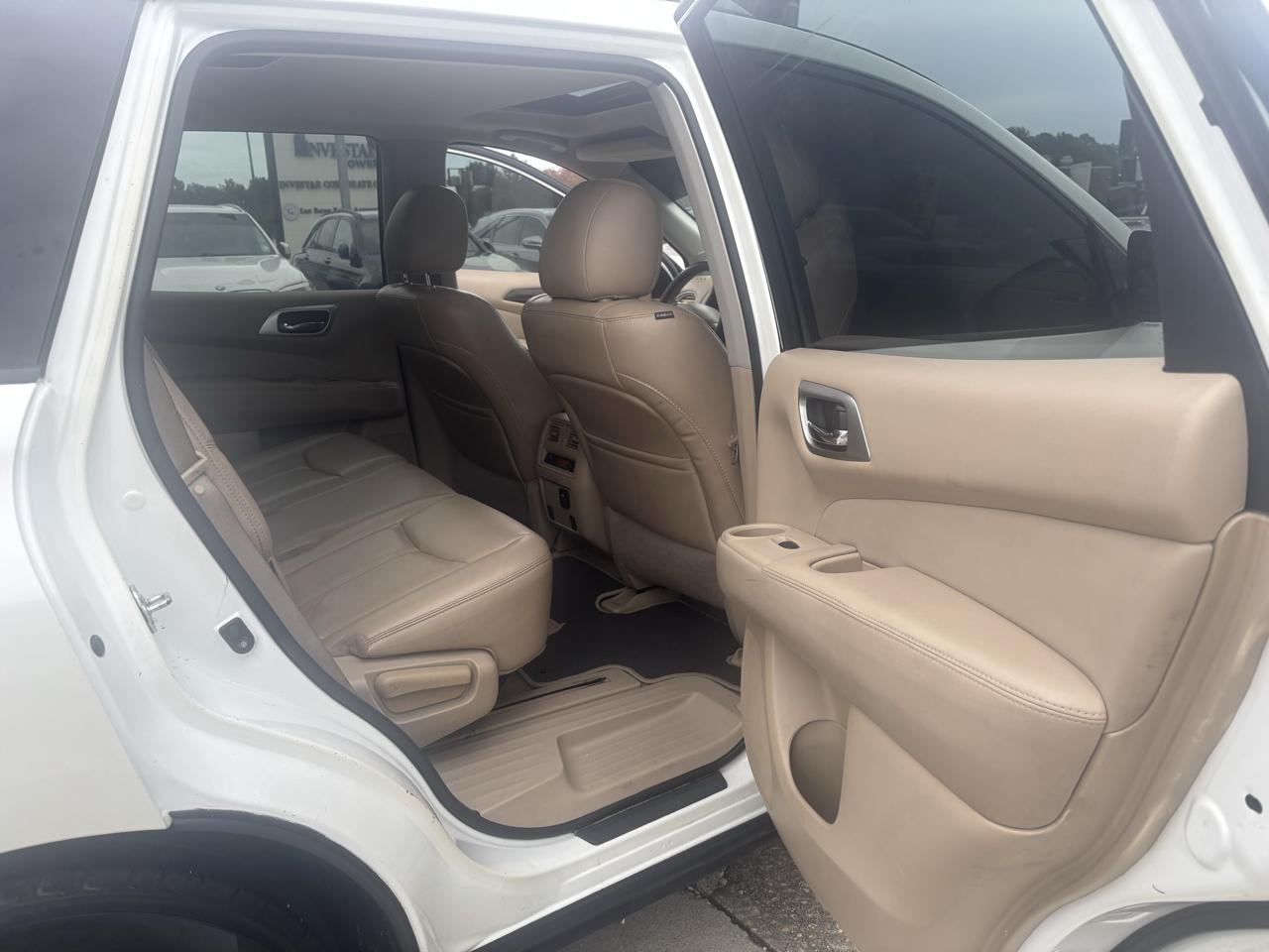 Nissan Pathfinder  2015