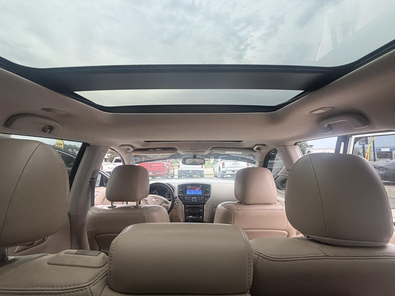 Nissan Pathfinder  2015