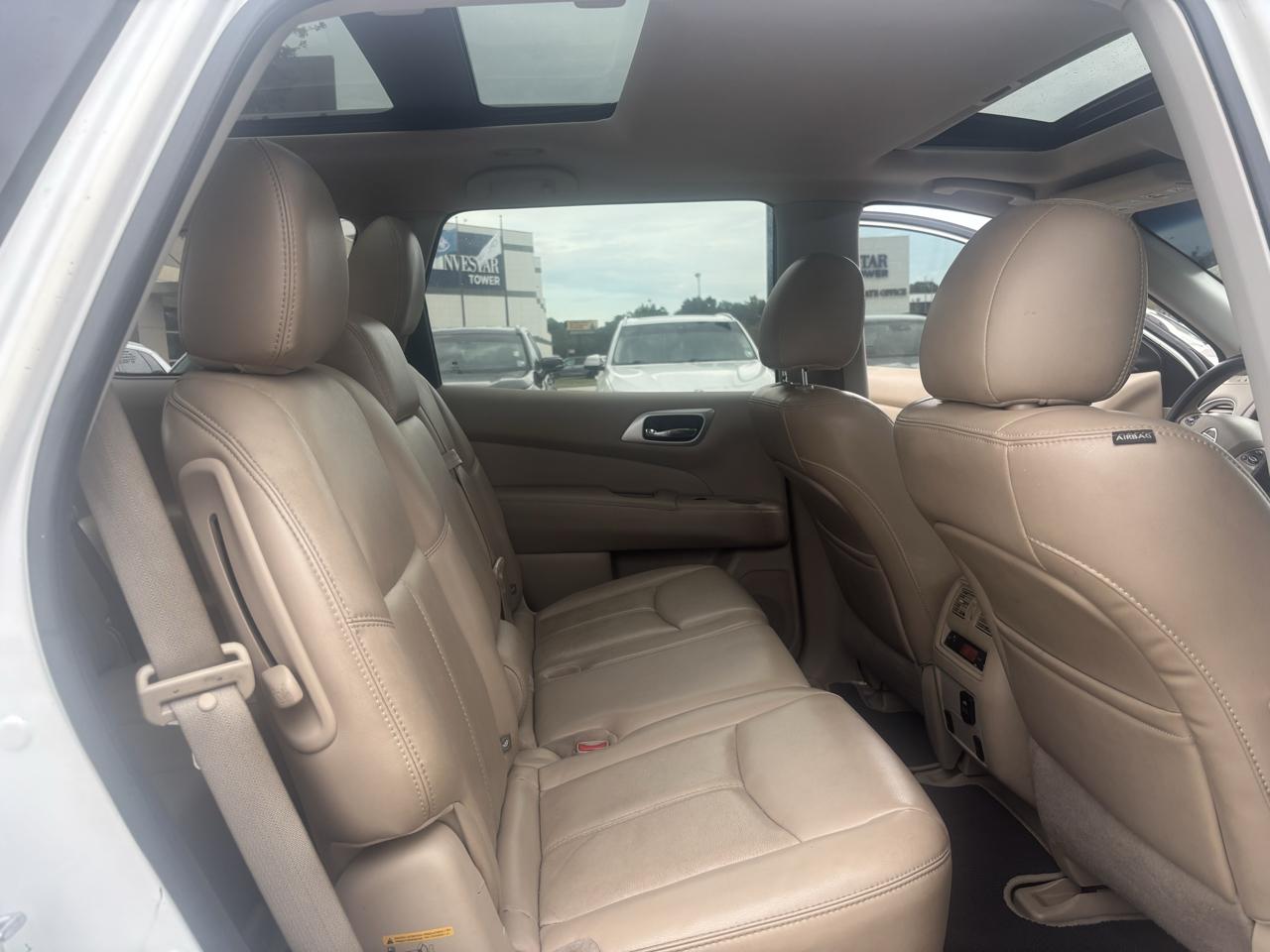 Nissan Pathfinder  2015