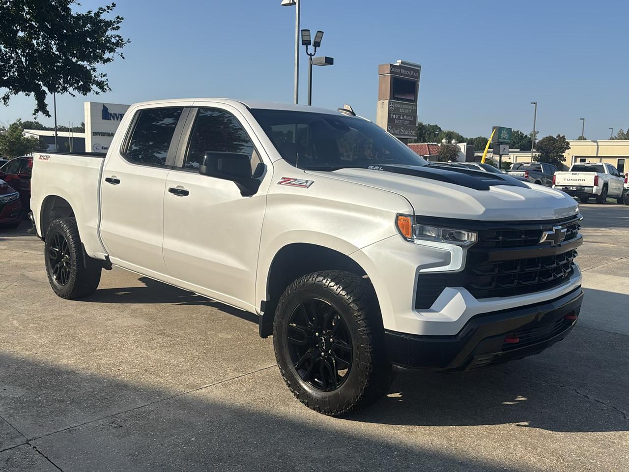 Chevrolet SILVERADO Base 2024