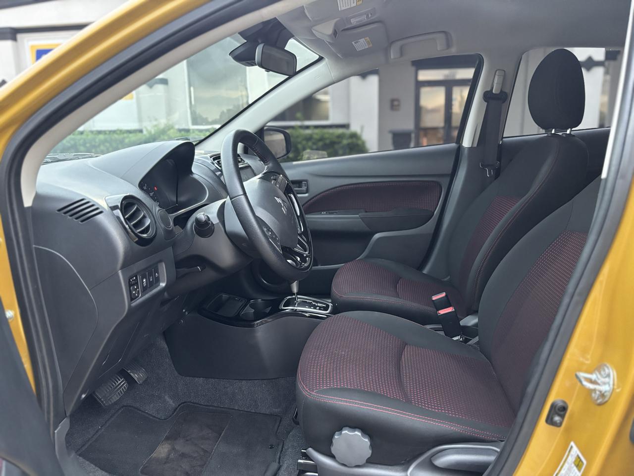 Mitsubishi Mirage SE 2024