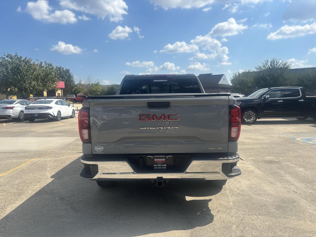 GMC Sierra 1500 SLE Crew Cab 4WD 2025