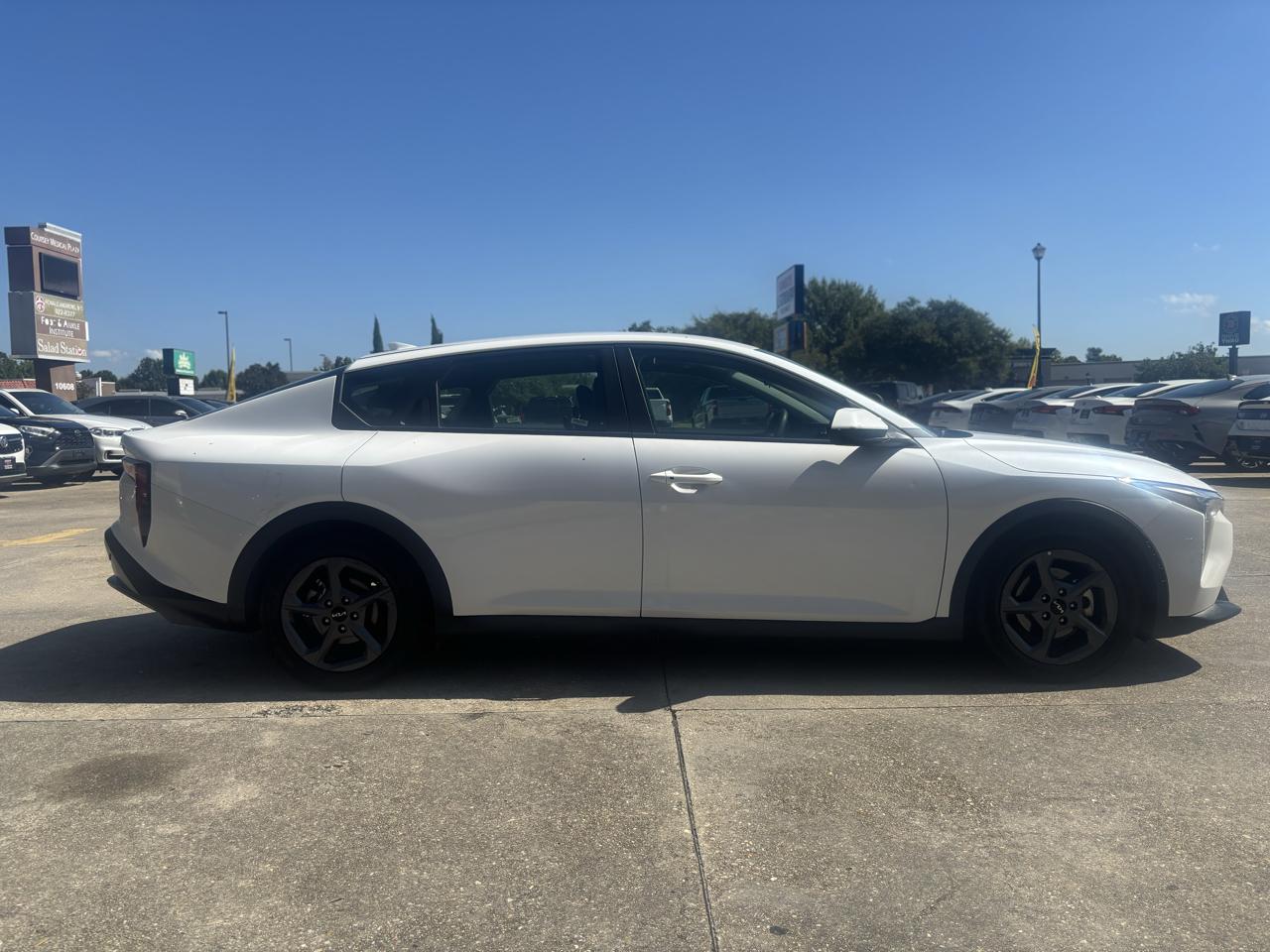 Kia K4 LX 2025