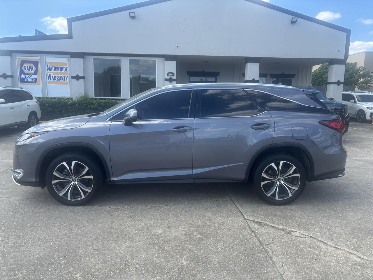 Lexus RX 350L FWD 2021
