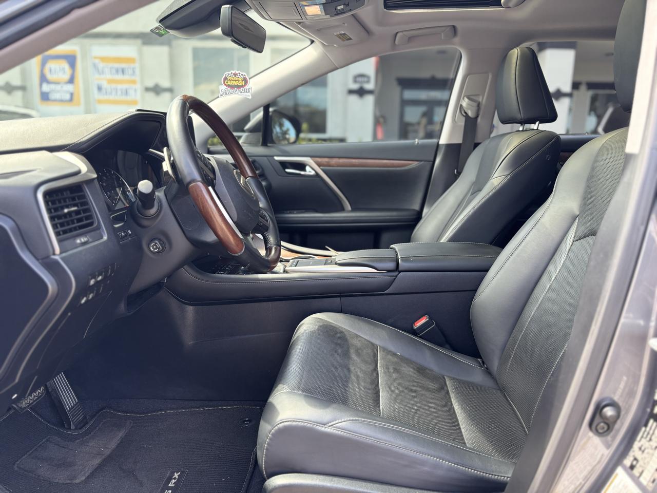 Lexus RX 350L FWD 2021