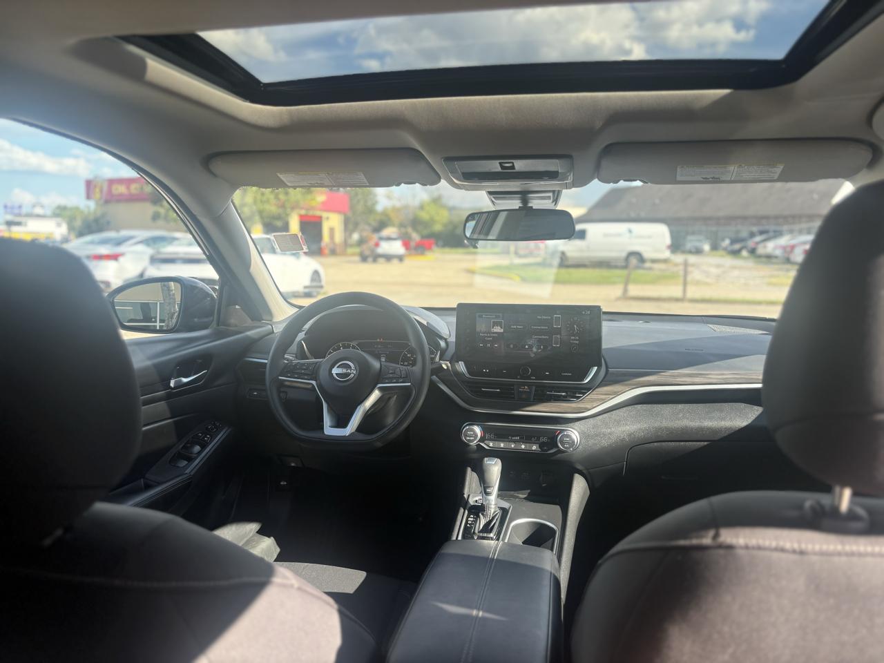 Nissan Altima 2.5 SV AWD 2025