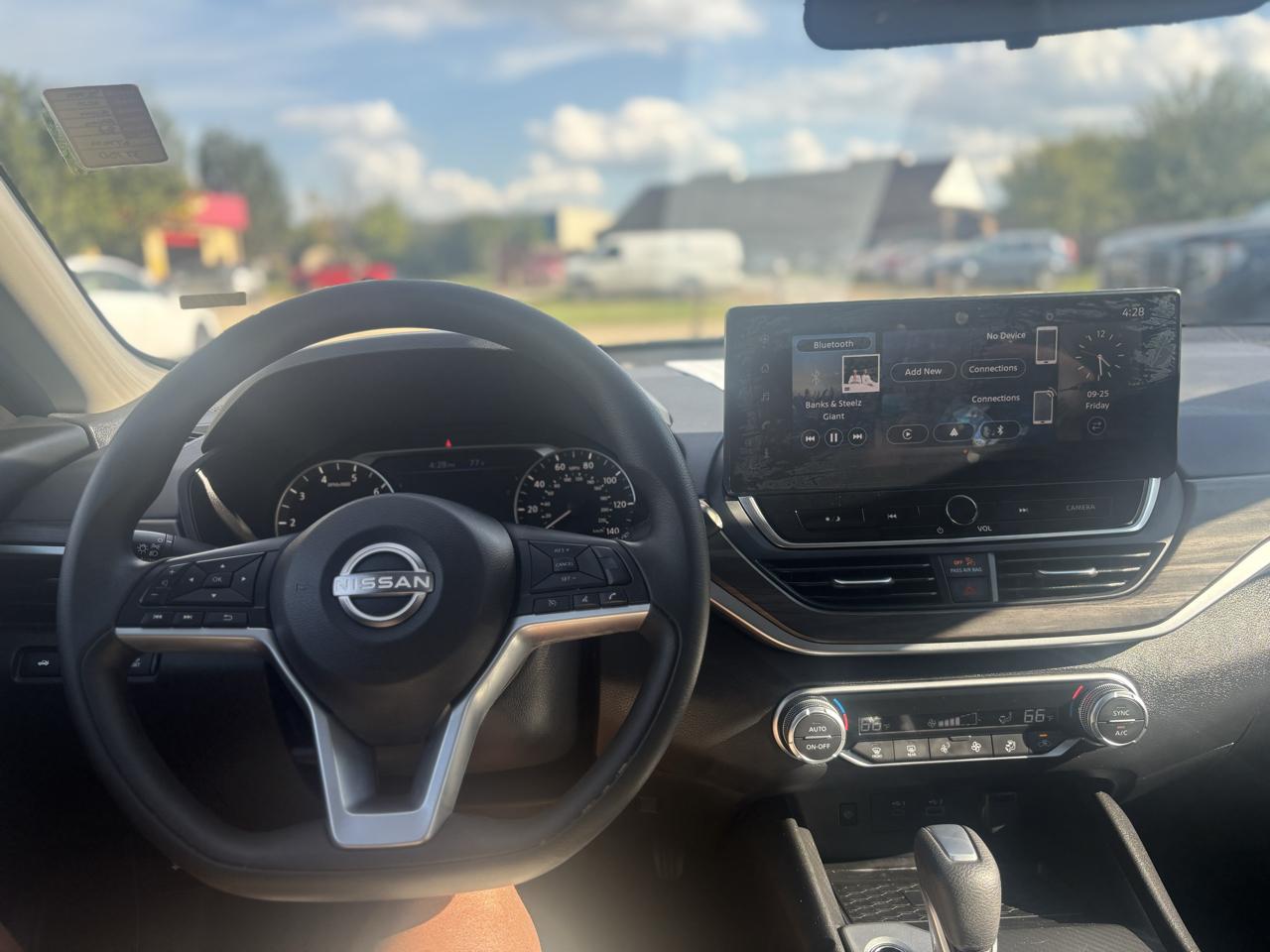 Nissan Altima 2.5 SV AWD 2025