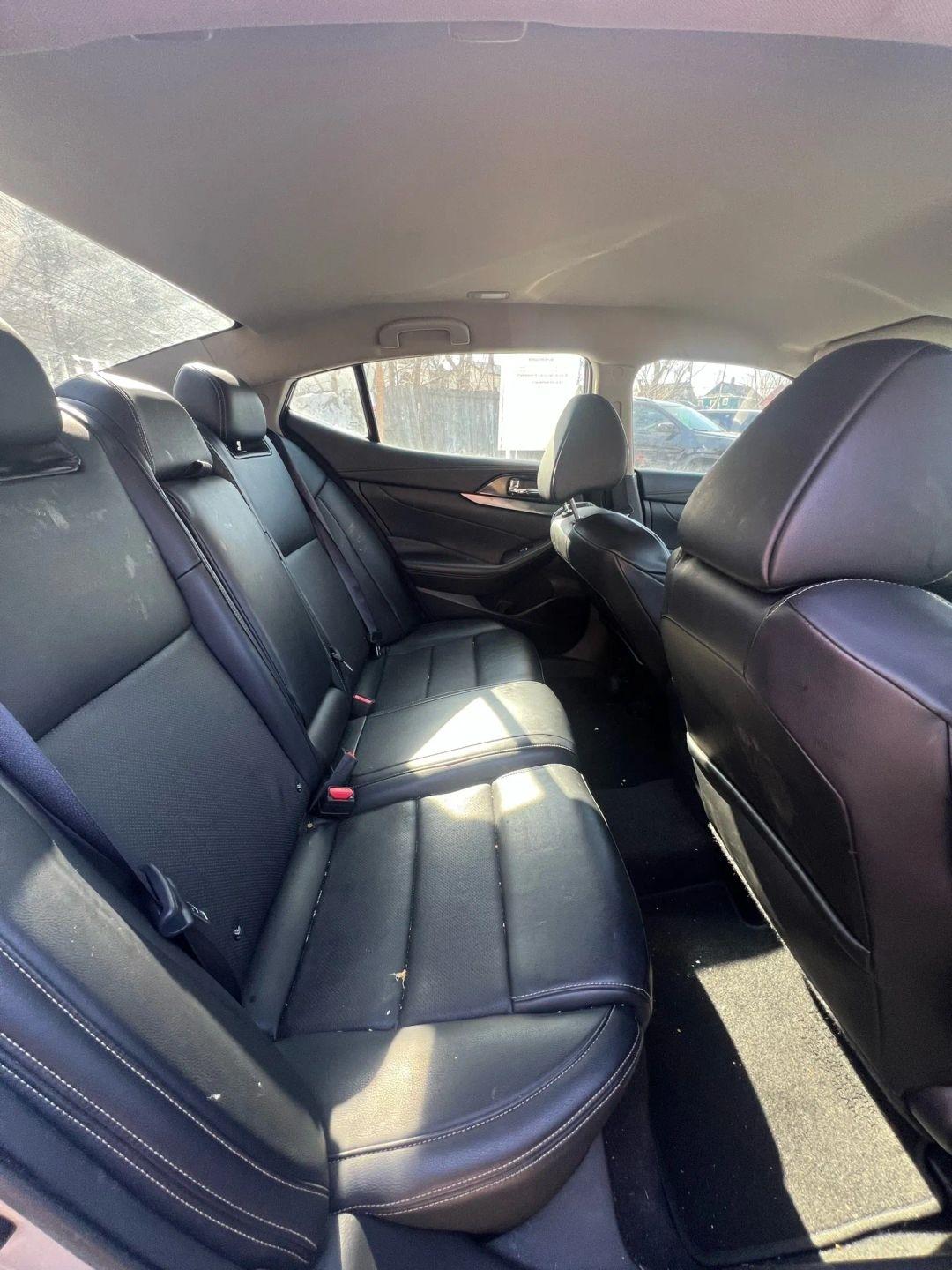 2019 Nissan Maxima SV - Photo 16