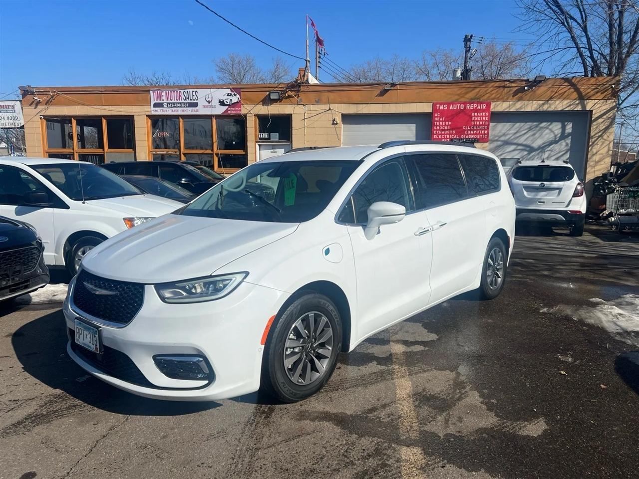 2021 Chrysler Pacifica Hybrid Touring L FWD