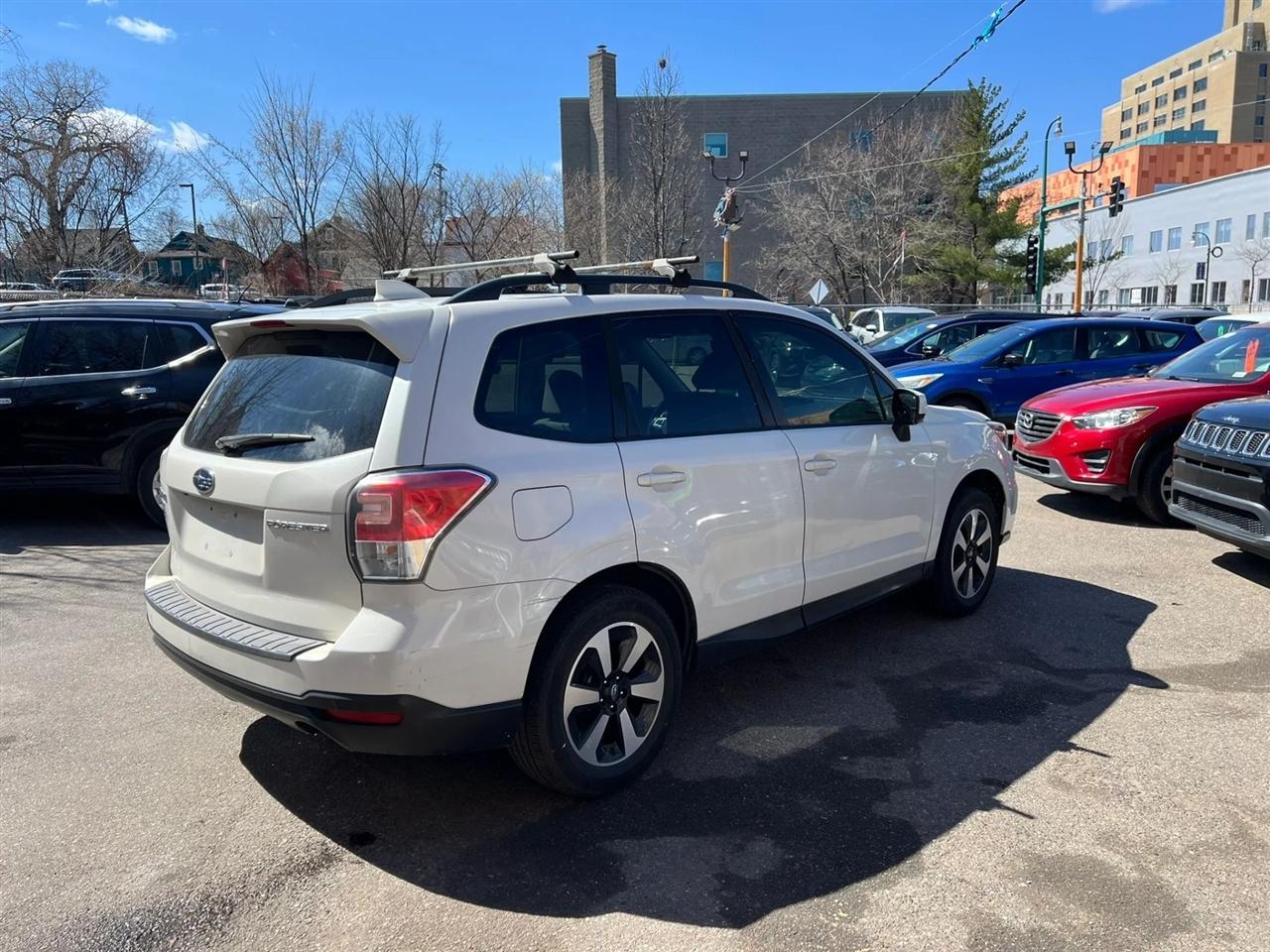 2018 Subaru Forester Premium - Photo 6