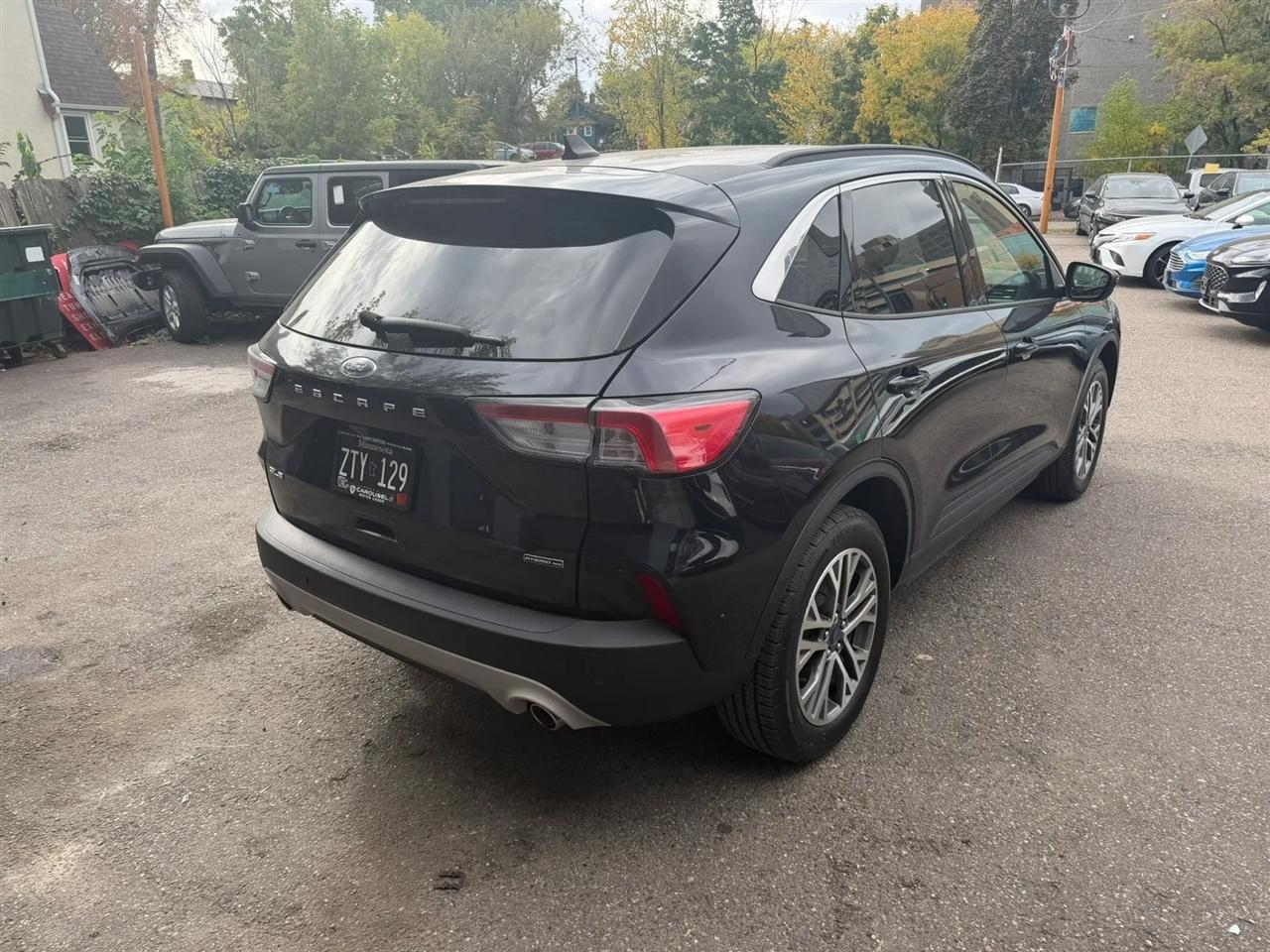 Ford Escape photo 5
